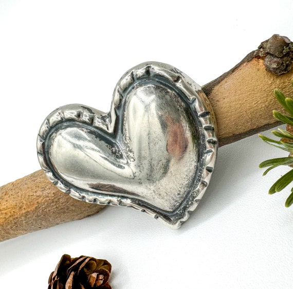 Vintage Sterling Silver Heart Pin with Thick Bord… - image 3