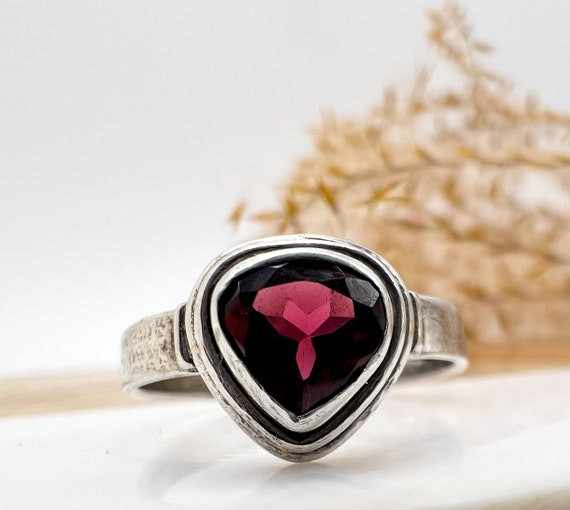Rustic Sterling Silver + Garnet Ring, Size 6 - image 4