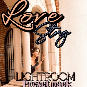 Peut inclure: Un produit numérique pour l'édition de photos. L'image montre une femme regardant par une fenêtre avec le texte "Love Story Lightroom Preset Pack" au premier plan.