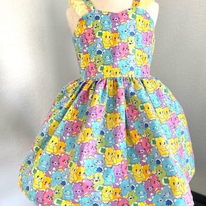 Kleinkind Carebear Kleid, Mädchenkleid, Carebears, Geburtstagskleid, Kleinkindkleider, personalisiert, Baby-Kleider für besondere Anlässe