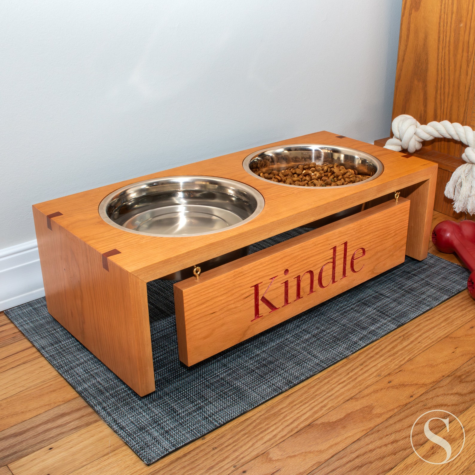 Dog House Risers Personalized Large Wooden Dog Bow Riser With 64 Oz. Stainless Steel ...