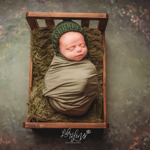 Green Flower Petals Hand Painted Fine Art Newborn Mini Photography Backdrop / Floordrop - Posing Fabric, Baby, Pastel, Textured