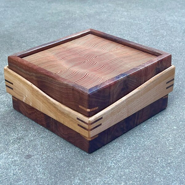 Wooden keepsake box