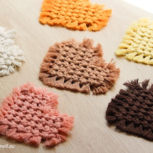 Macrame Coasters/Coasters/posavasos para mamá/regalos de San Valentín/Heart Macrame Coasters/Macrame regalos/ Drink coaster /decoración boho heart
