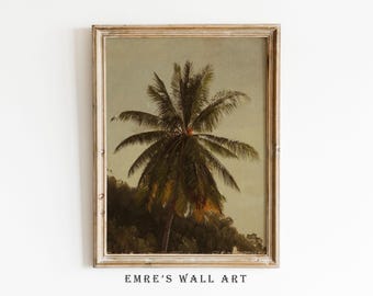Puede incluir: Impresión vintage enmarcada de una palmera. La obra de arte presenta una representación detallada de una palmera con frondas verdes exuberantes y un tronco marrón, sobre un fondo apagado y terroso. El marco es de color marrón claro. El texto "EMRE'S WALL ART" está en la parte inferior.