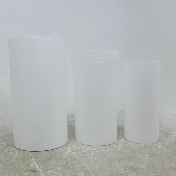 Set of 3 Styrofoam cylinders/cake bases