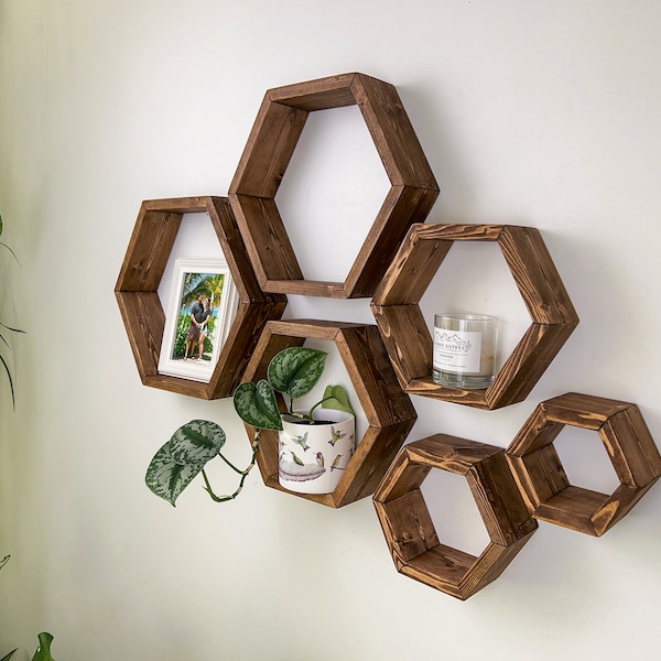 Wall Mounted Set of 6 Honeycomb Shelves , Hexagon Floating Shelves, Wood Hexagonal  Hanging Shelves, Farmhouse Honeycomb Shelves