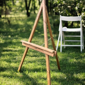 Rustic Wood Wedding Easel: Adjustable Sign Stand