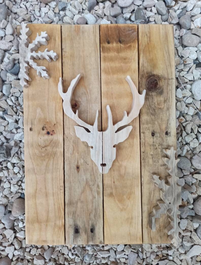 Tableau Tête de Cerf et Flocon Bois Palettes Recyclé