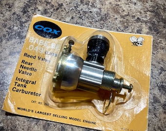 Vintage Cox Babe Bee model airplane engine