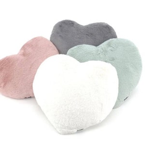 Herzkissen Kuschelkissen I Plüsch Herz Flanell I Deko Herzkissen I Geschenk Kissen I Creme, Grau, Rosa, Mint I 37x34 cm I Premium Qualität Bild 1