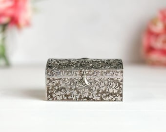 Ornate Silver Metal Trinket Box Vintage Embossed Velvet Lined Keepsake