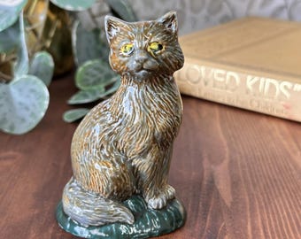 Vintage Studio Keramik Katzenfigur, handgemachte Keramik, Ginger & Grey sitzende Katze