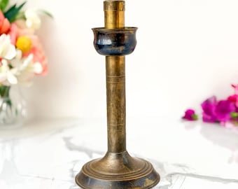 Candelabro antiguo de ferrocarril con base de lámpara de latón con resorte, década de 1930.
