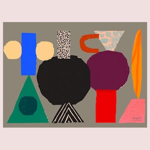 Puede incluir: Impresión de arte abstracto con formas geométricas en varios colores, incluyendo negro, rojo, naranja, verde, azul y morado. La impresión está sobre un fondo gris e incluye la firma del artista "mateo mccarrain".