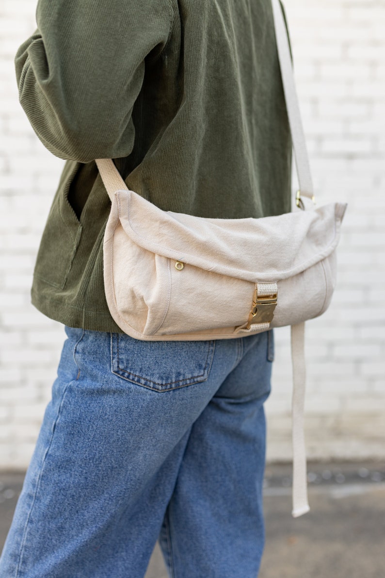 Gold Buckle Zipper Large Fanny Pack Pockets