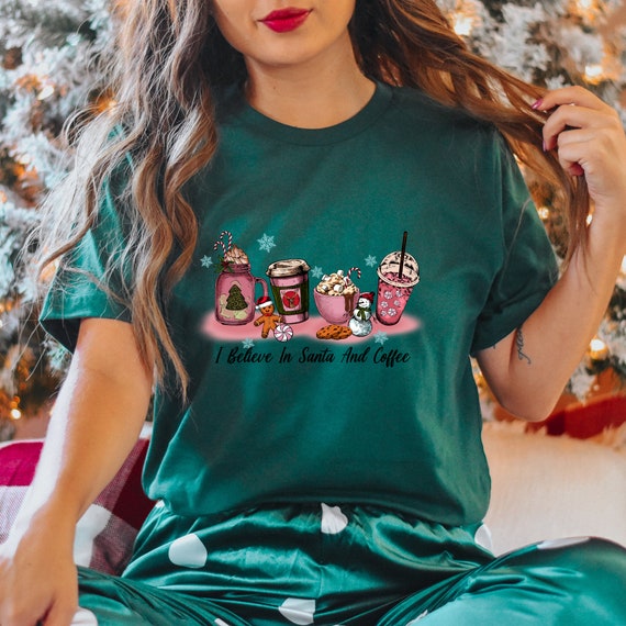 Christmas Coffee T-Shirt I Sweatshirt I I believe in Santa and Coffee