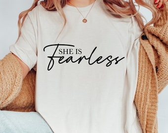 Damen Sweatshirt, Sie ist Fearless Sweatshirt, Frauen Christliche Shirt, Positive Damen Sweatshirt, Perfekte Geschenk für Sie