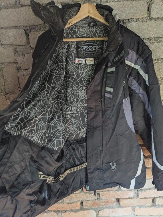 Spyder Gorpcore and technical jacket - image 16