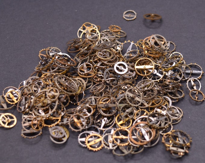 Vintage Pocket Watch Balance Wheels, 1 Ounce about 250 Pieces, Lot of Small to Medium Balance