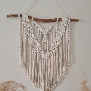 Macrame Wall Art with driftwood, Boho Home Decor, Modern Boho Home Decor, Wall Decor, , Rustic Home