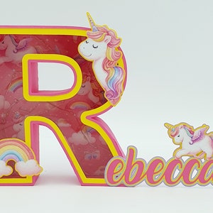 Nome personalizzato con iniziale 3D e led tema Unicorni e arcobaleni