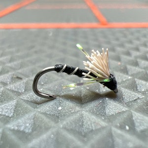 Three Dollar Dip Midge (8 pack)