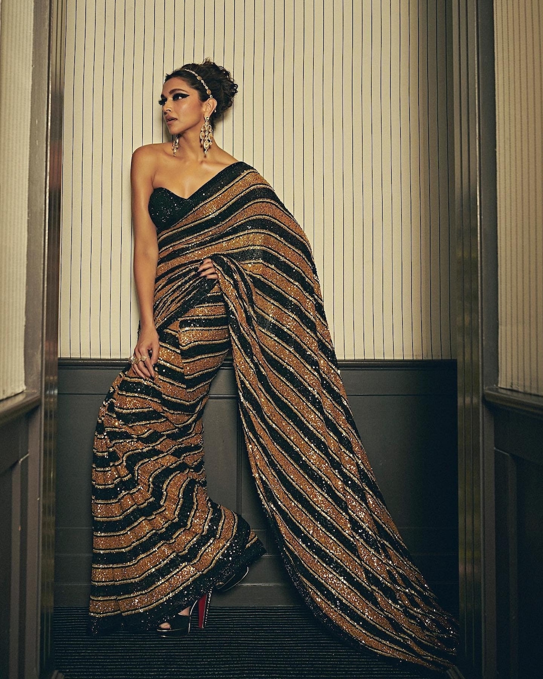 Deepika Padukone Cannes 2022 Saree/ Black Gold Sari/ Sequin