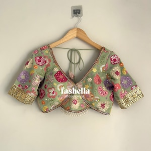 Floral Sari Blouse/ Floral Lehenga Blouse/ Designer Blouse/ Floral Indian Blouse/ Multicolor Blouse/ Party wear Blouse/ Indian Saree Blouse