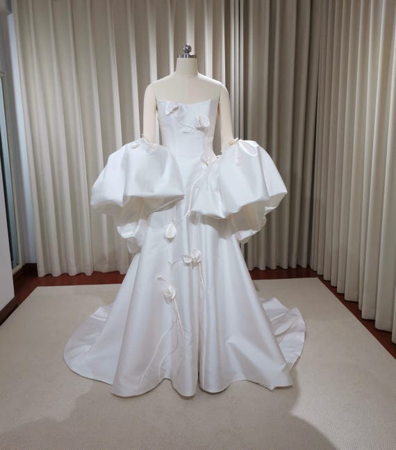 white gowns dresses White Simple Wedding Dress Chiffon Court Train Applique -Bridelily main image 1
