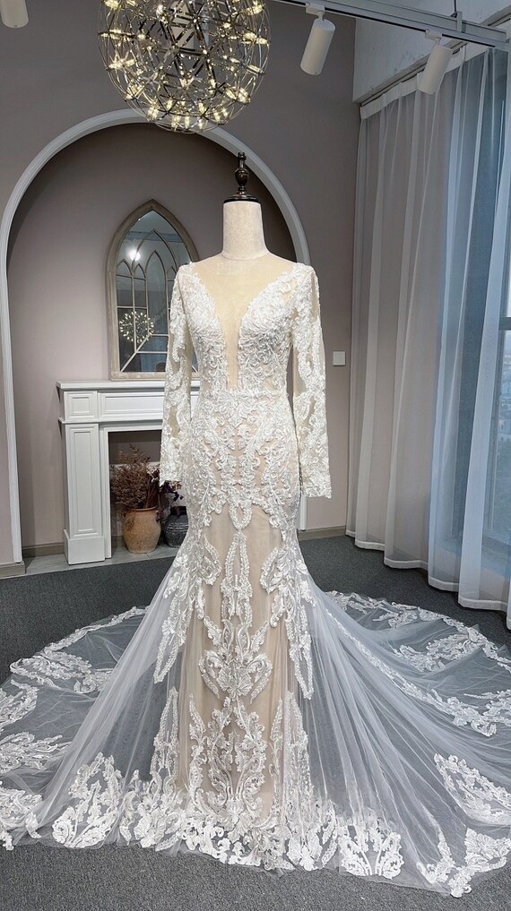 Long Sleeves Elegant Lace Mermaid Wedding Dress Long Sleeves Elegant Lace Mermaid Wedding Dress