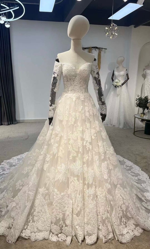 modest white long sleeve dress Modest A-line Square Neck Wedding Dress Edita with Long Chiffon Sleeves 4 US (36 EU) / Ivory