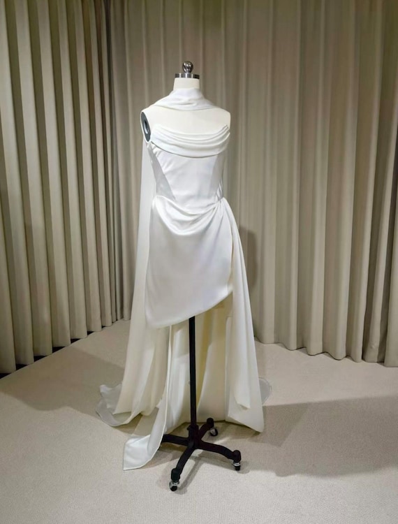 high low satin wedding dress Sweetheart A-Line Court Train Luxurious Satin Simple Wedding Dresses With Chic Slit COCOMELODY CW3450, 20 Days / Ivory / US18-UK20-EUR48
