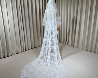 2 Tier Lace Wedding Veil
