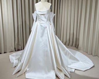 Detachable Lace Long Sleeve Satin Corset Basque Waist Wedding Ballgown | Joanna