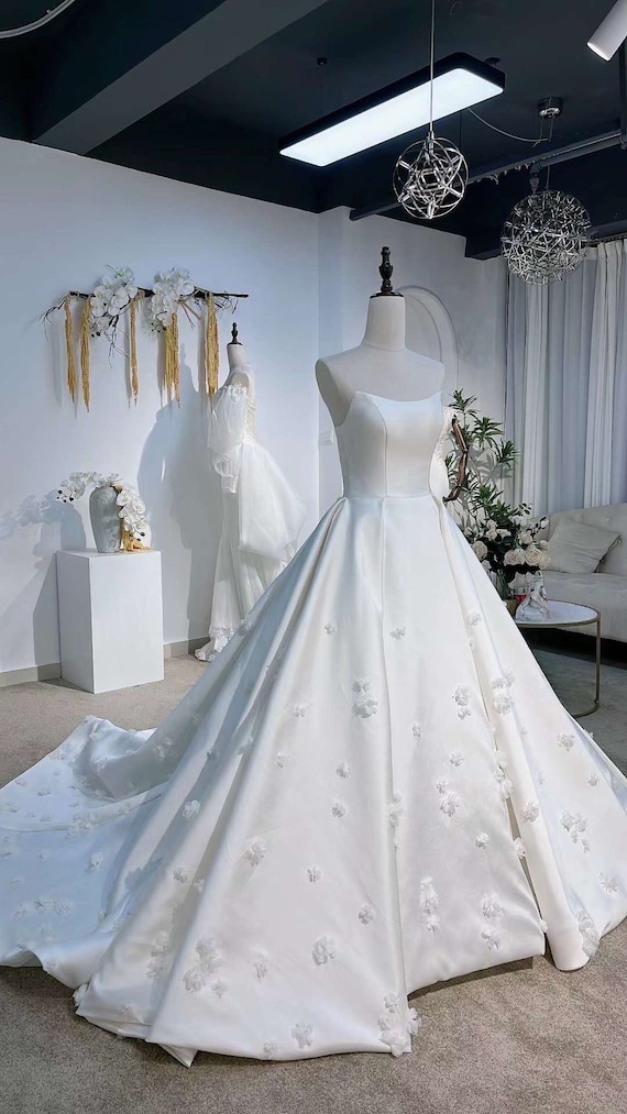 floral satin wedding dress Ivory Satin Wedding Dress with 3D Floral Design  Off Shoulder Ball Gown Wedding Dress with Structured Pleats Plus Size Size 24W / Dress