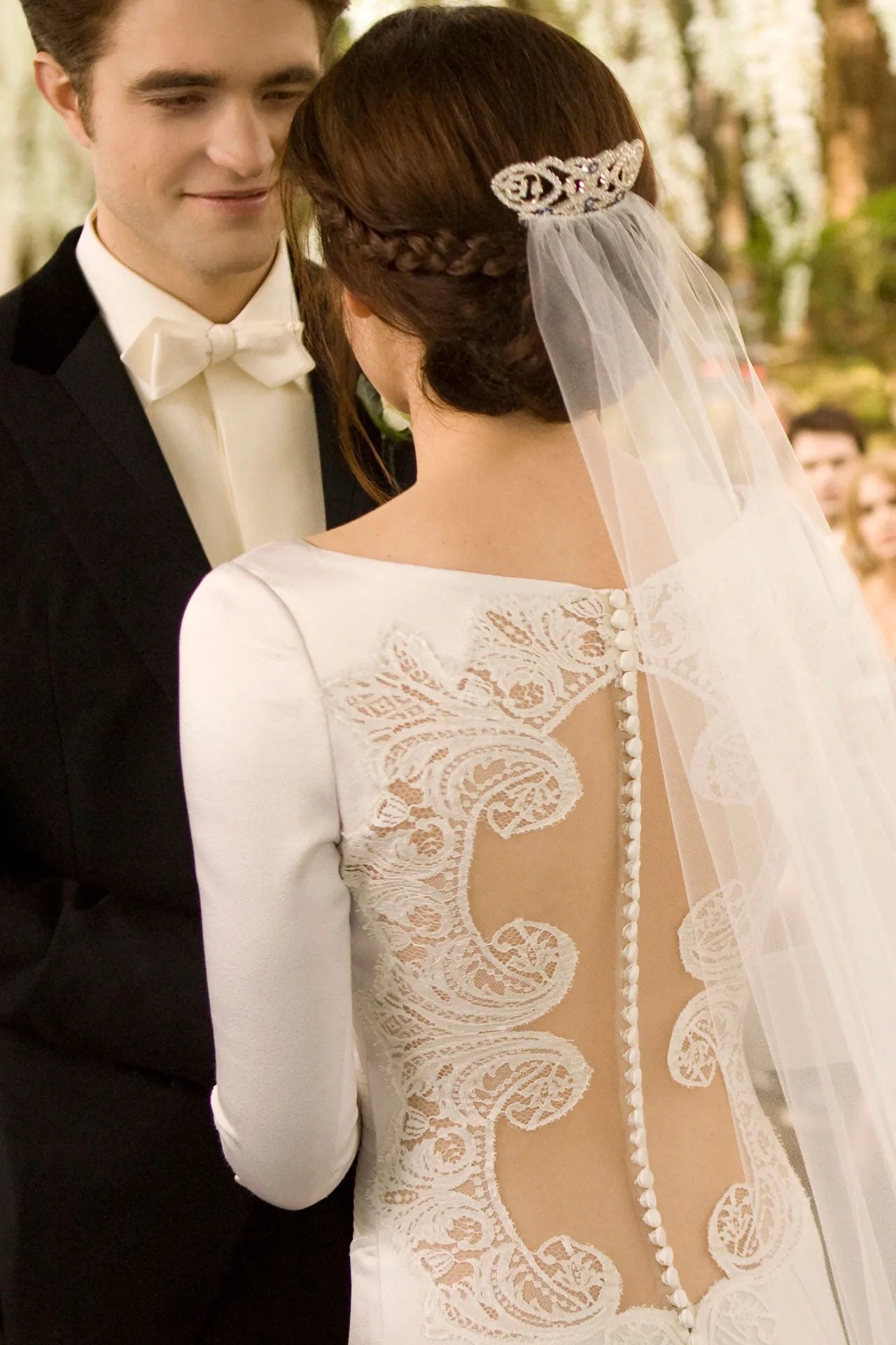 bella’s wedding dress in twilight