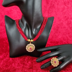 Gold Plated Hydropote Necklace Set