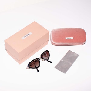 Lunettes de soleil, lunettes de soleil Miu Miu pour femme, lunettes de soleil œil de chat, lunettes de style vintage, lunettes noires, accessoire femme, cadeau