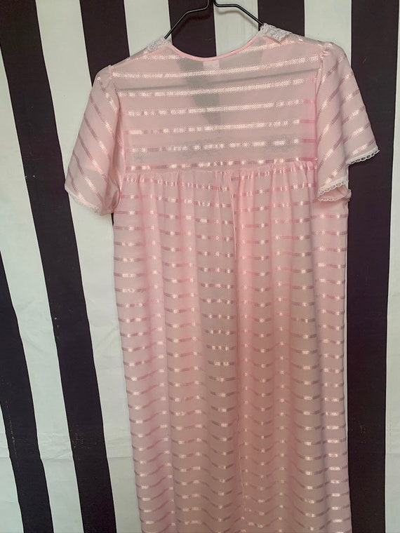 Vintage 70s White Pink Nightdress with Lace and B… - image 9