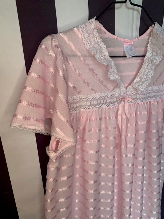 Vintage 70s White Pink Nightdress with Lace and B… - image 6