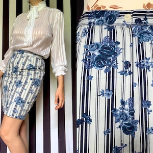 Vintage 80s high waisted straight denim skirt with blue white floral print, retro rock and roll pencil summer skirt, UK8/10 Small