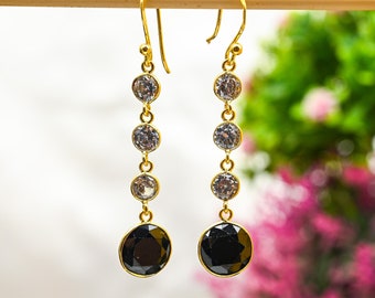 Brincos de espinélio preto, brincos banhados a ouro em prata esterlina 925, brincos com pedras preciosas de espinélio preto, brincos de zircônia cúbica, brincos artesanais, joias de espinélio