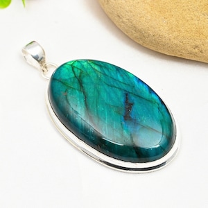 ブルーフラッシュラブラドライトペンダント 925スターリングシルバーペンダント ラブラドライト宝石ペンダント ハンドメイドジュエリー ラブラドライトジュエリー 彼女へのギフト
