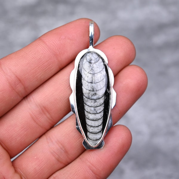 Pendentif Orthoceras Fossil 925 Pendentif en argent sterling Pendentif Orthoceras Fossil Gemstone Pendentif Handmade Silver Orthoceras Bijoux Cadeau Pour Elle