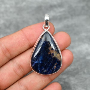 Ciondolo in sodalite Ciondolo in argento sterling 925 Ciondolo in pietra preziosa in sodalite Gioielli in argento Ciondolo fatto a mano Gioielli in sodalite Regalo per la madre