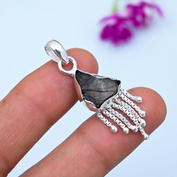 Ciondolo in QUARZO IALINO biterminato – CRISTALLO DI ROCCA | Chakra Stones - Emporio del Benessere Ciondolo in QUARZO IALINO biterminato – CRISTALLO DI ROCCA | Chakra Stones - Emporio del Benessere