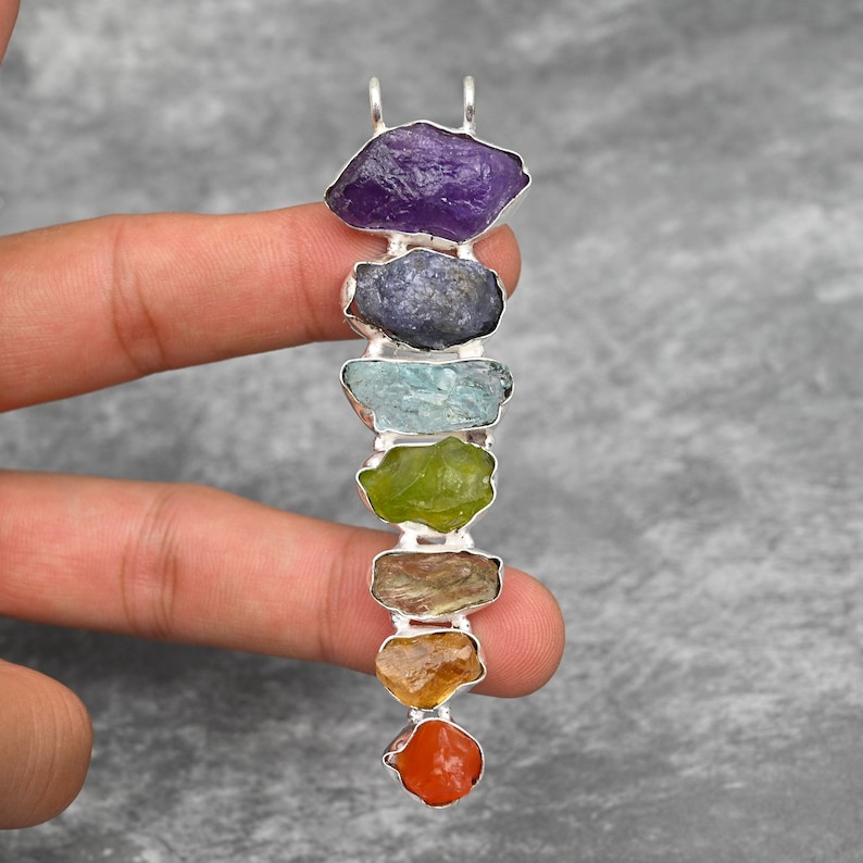 7 Chakra Pietra curativa Collana con ciondolo fatto a mano Gioielli con vere pietre preziose grezze Ciondolo in argento sterling 925 Regali di Natale immagine 3