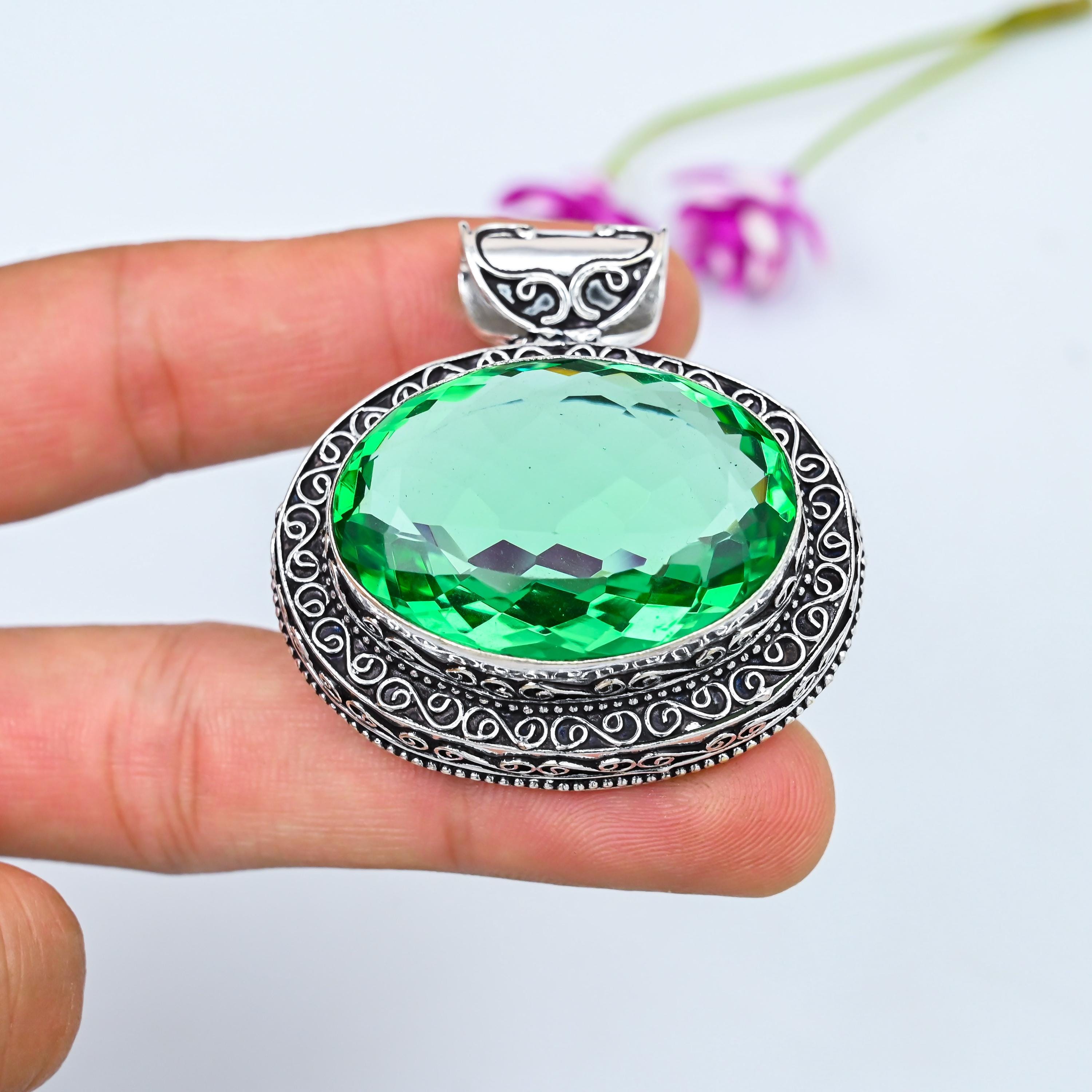 jun様 Tsavorite Pendant 925 Sterling Silver Pendant Tsavorite