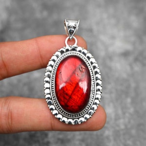 Red Flash Labradorite Pendant 925 Sterling Silver Pendant Labradorite Gemstone Pendant Handmade Jewelry Labradorite Jewelry for Gift For Her